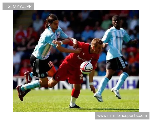 足球鬼畜风暴再起：球星们的搞笑瞬间与奇葩操作大集合